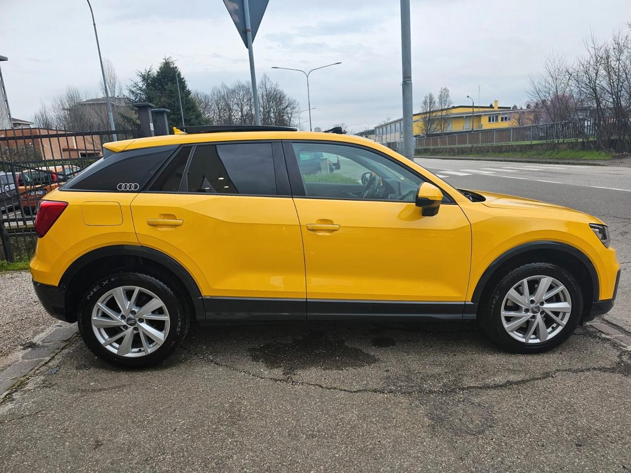 Audi Q2 1.6 TDI 115cv Sport*Navi*Tetto*Pdc*Euro6*