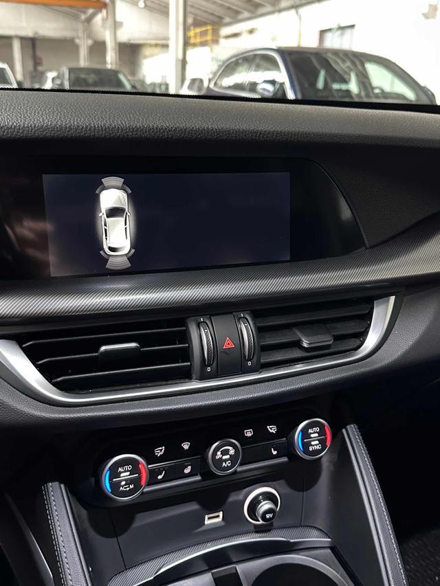 ALFA ROMEO Stelvio 2.0 Turbo 200 CV AT8 Q4 Super