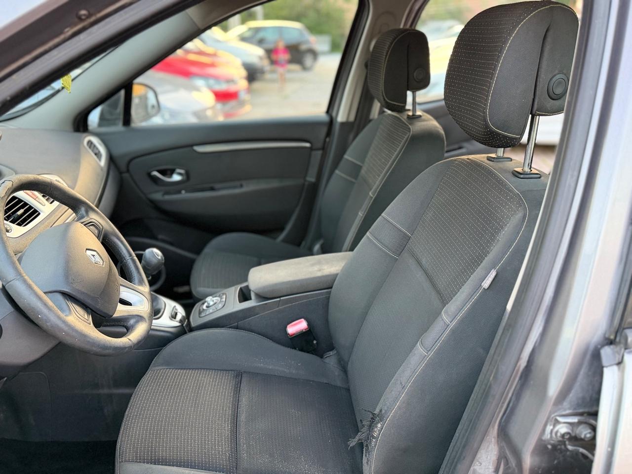 Renault Scenic Scénic 1.5 dCi 110CV Dynamique