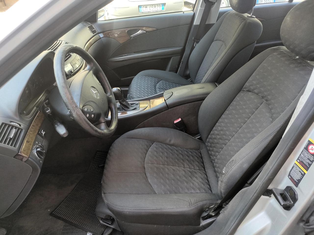 Mercedes-benz E 200 K METANO leggere annuncio