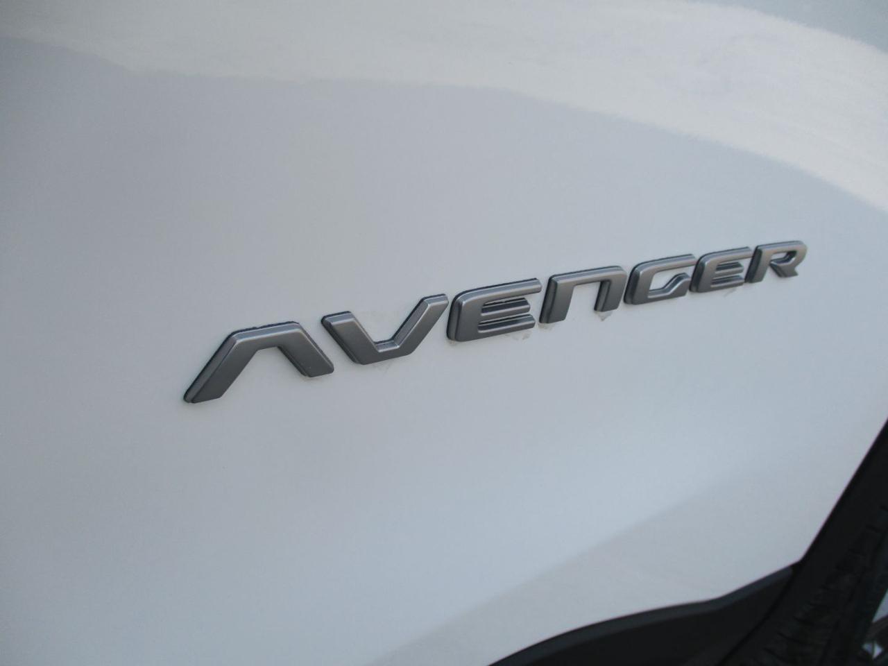 JEEP Avenger 1.2 Turbo Longitude KM 0