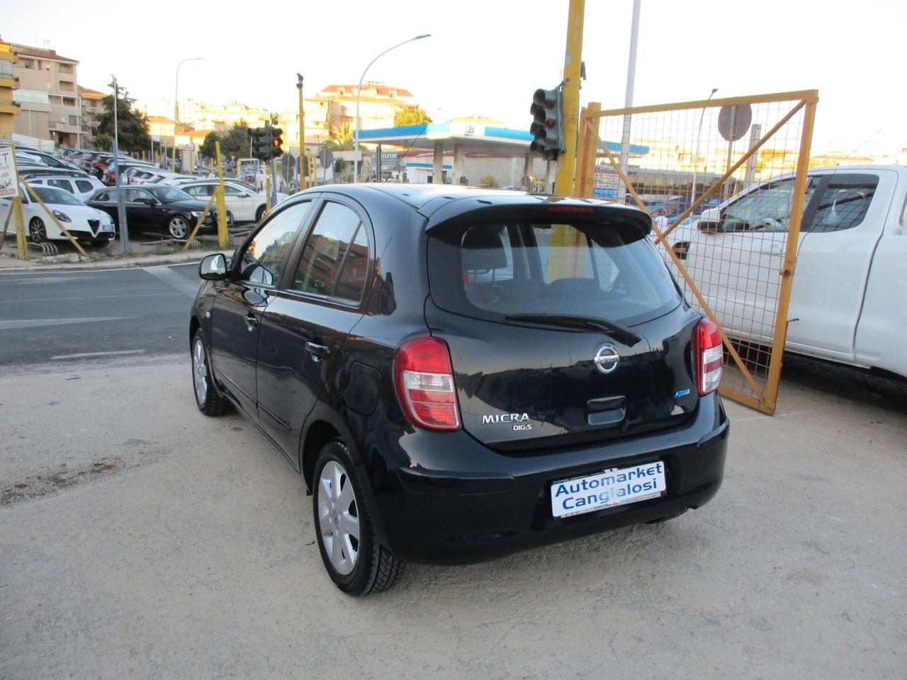 Nissan Micra 1.2 12V MOLTO BELLA 2012