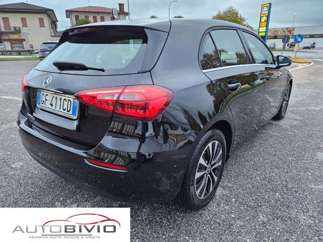 MERCEDES-BENZ A 200 d Automatic Business