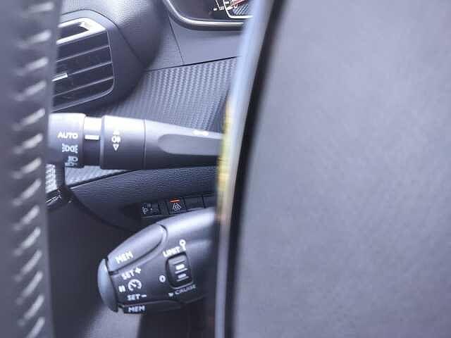 Peugeot 208 PureTech 75 CV Active Pack