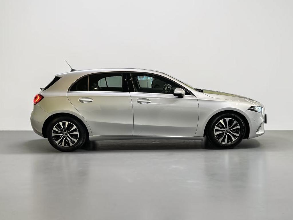 Mercedes Classe A 180 180 D Business 8G-DCT