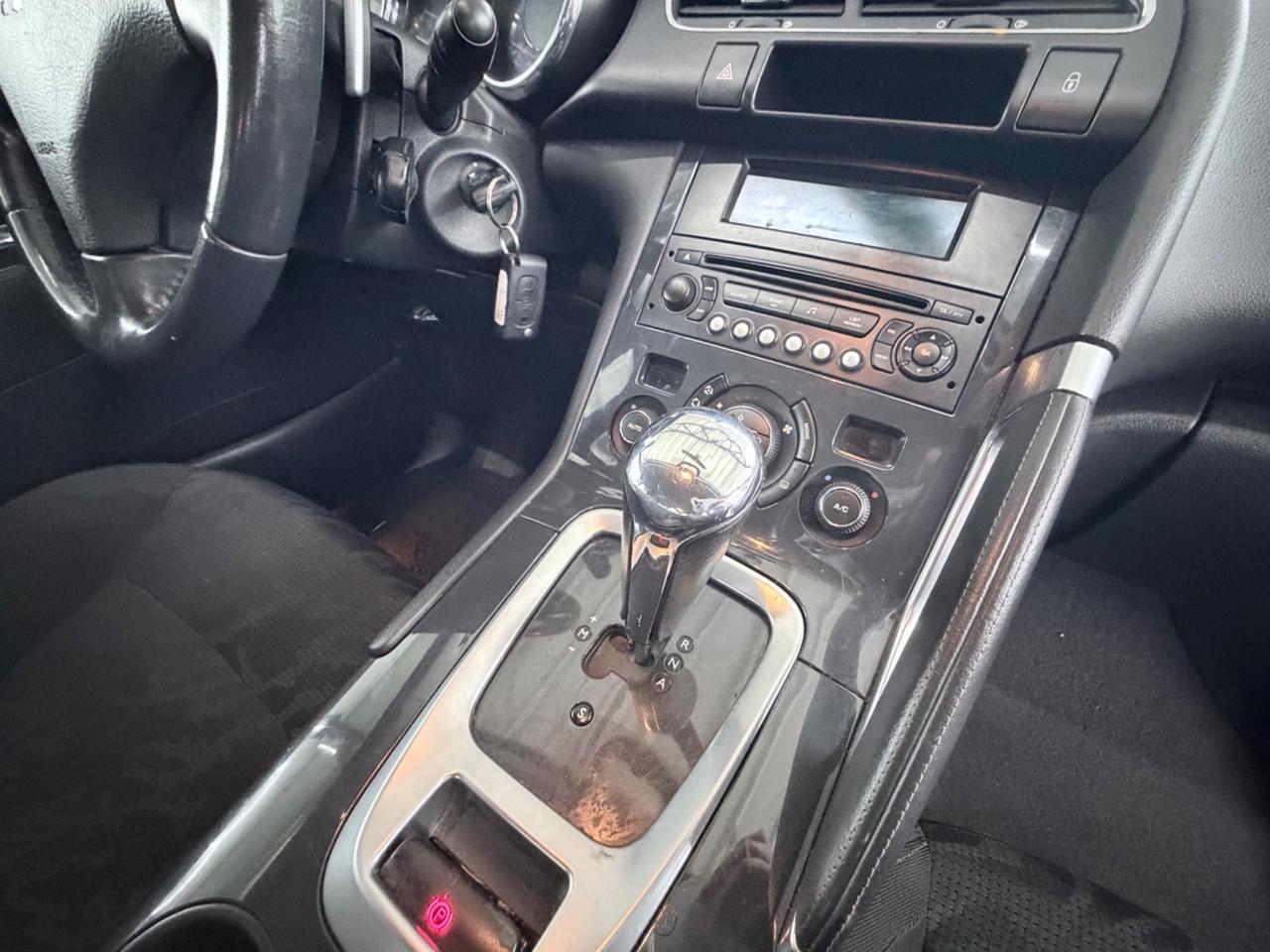 Peugeot 3008 1.6HDi 112CV cambio robotizzato Automatica