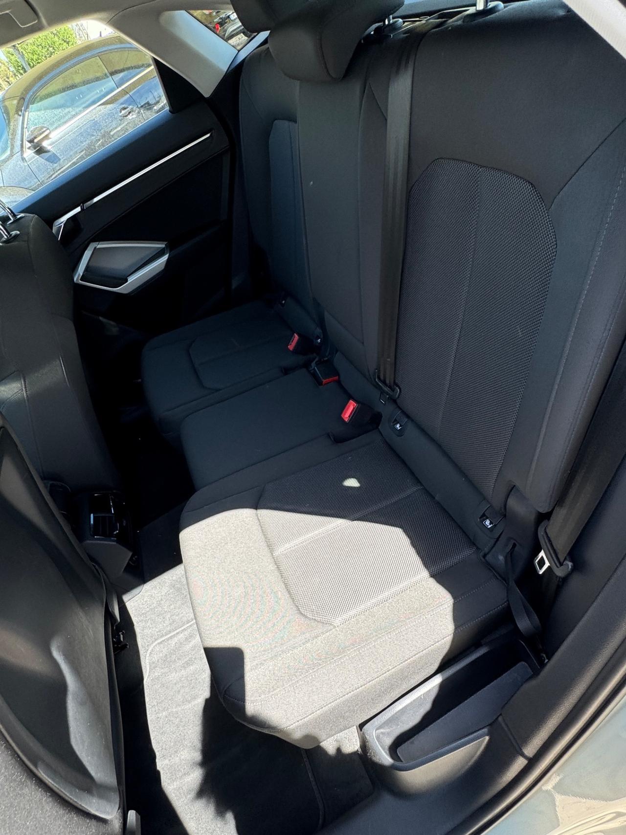 Audi Q3 35 TDI S tronic S line edition Prezzo Con Obbligo Finanziamento Senza il Prezzo sara' di euro 38500