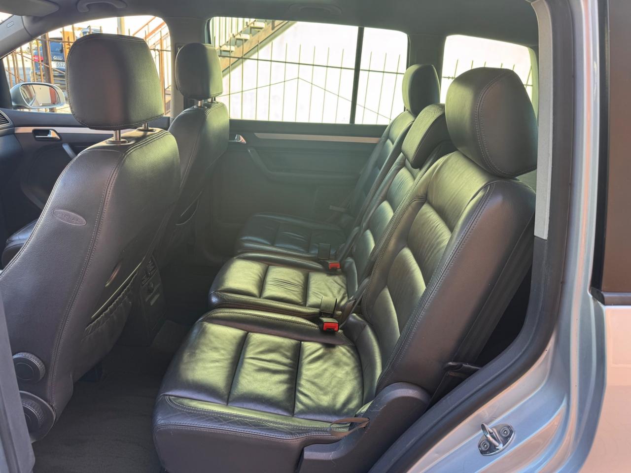 Volkswagen Touran 2.0 Tdi Ok Neopatentati