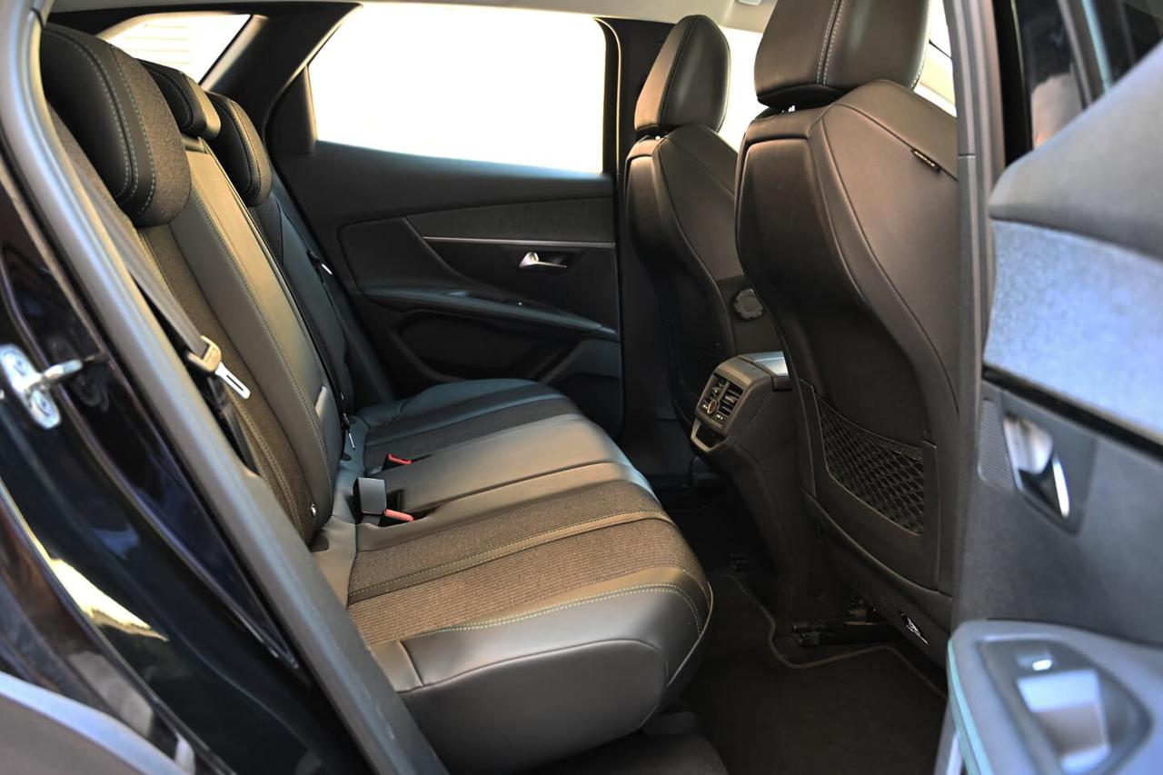 Peugeot 3008 BlueHDi 130 S&S Allure
