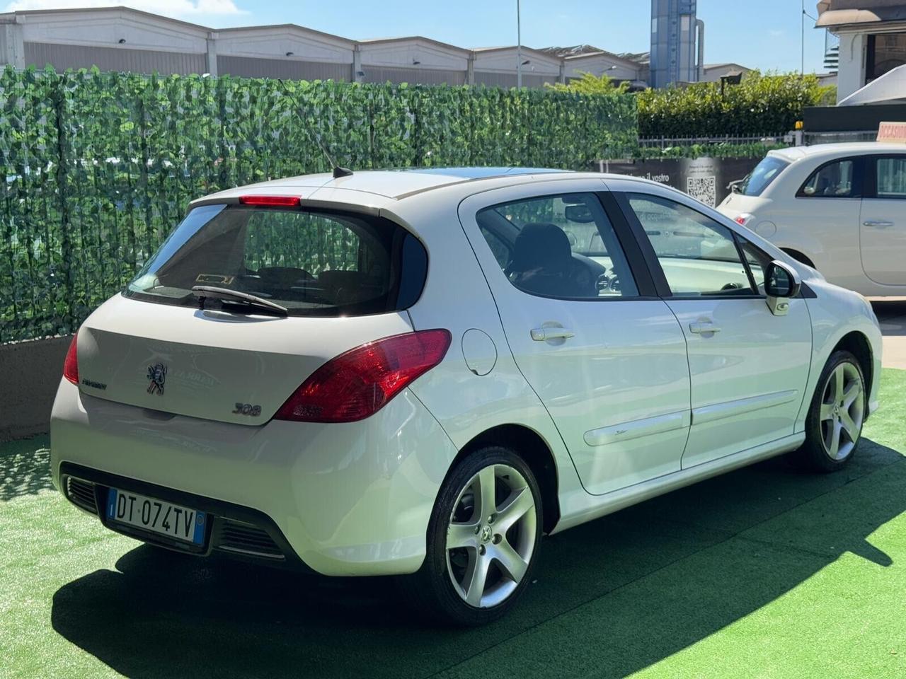 Peugeot 308 1.6 HDi 110CV 5p. Féline (6 Marce)