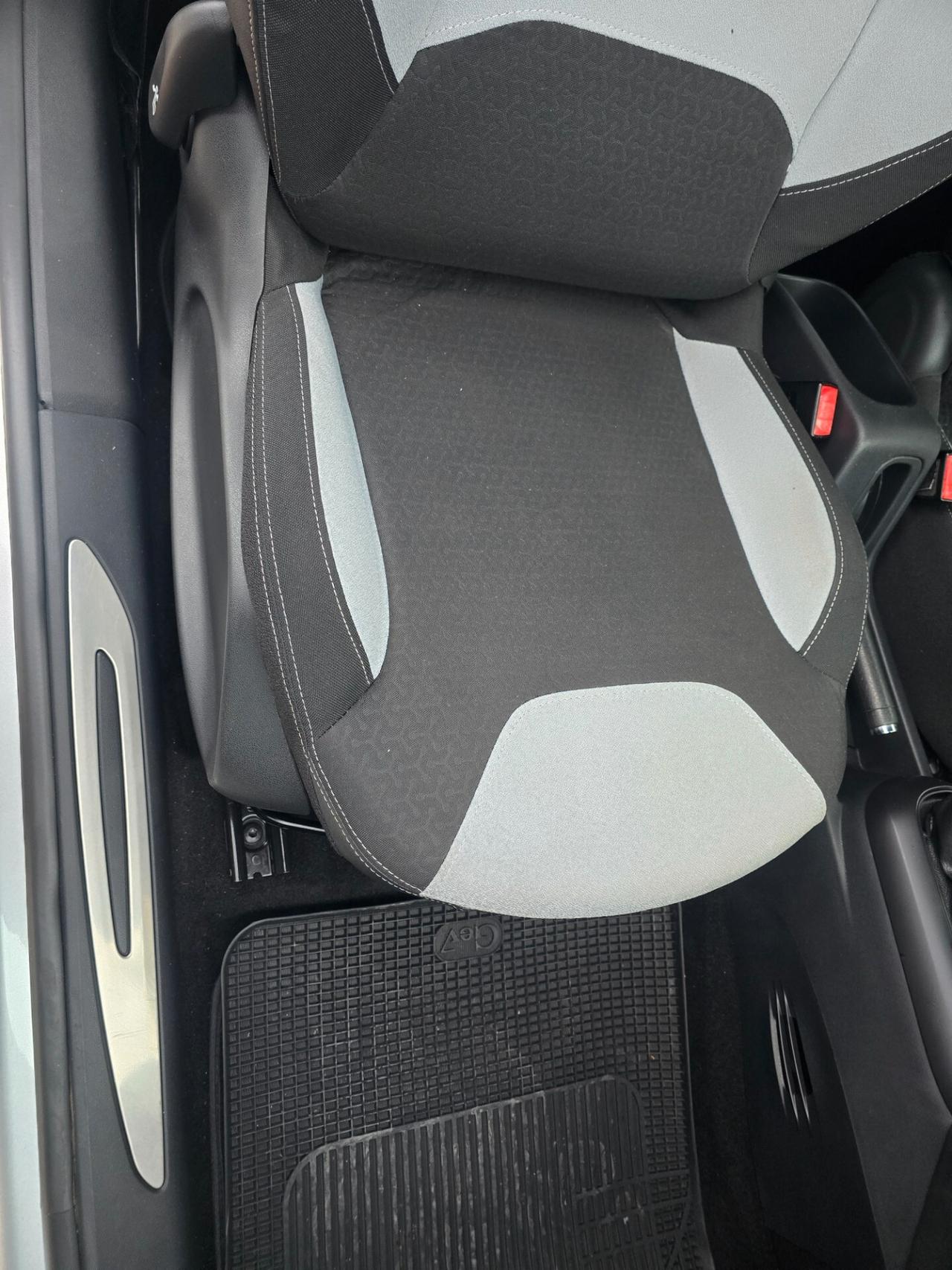 Ds DS3 3 1.4 HDi 70 Just Black