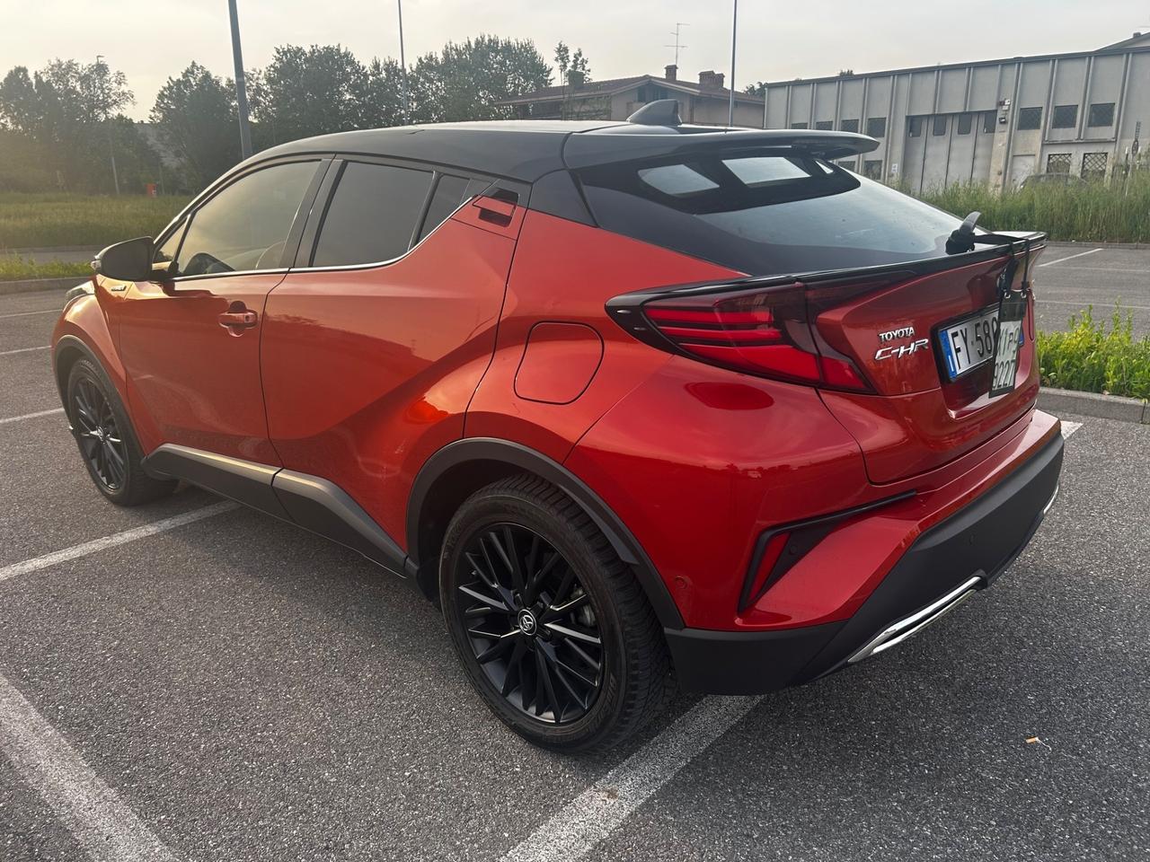 Toyota C-HR 2.0 Hybrid E-CVT Style