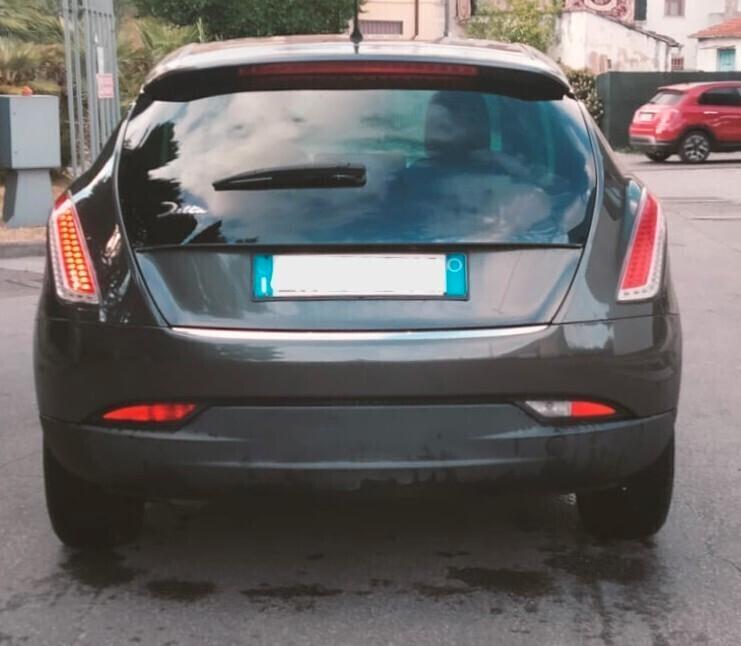 Lancia Delta 1.6 MJT DPF Selectronic Platinum 2012 NEOPATENTATI