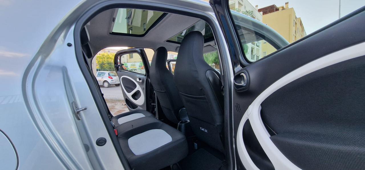 Smart ForFour 70 1.0 Prime 2015