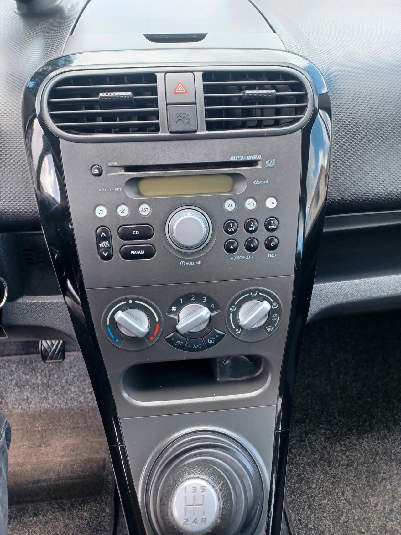 Suzuki Splash 1.0 Style Solo 100000 km 2014
