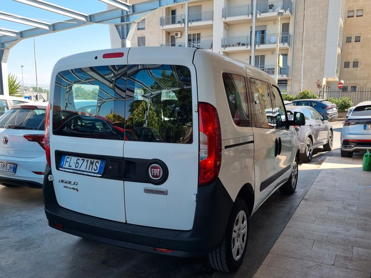 Fiat Doblo Cargo 2015 cargo combi N1 1.3 mjt 16v 95cv E6