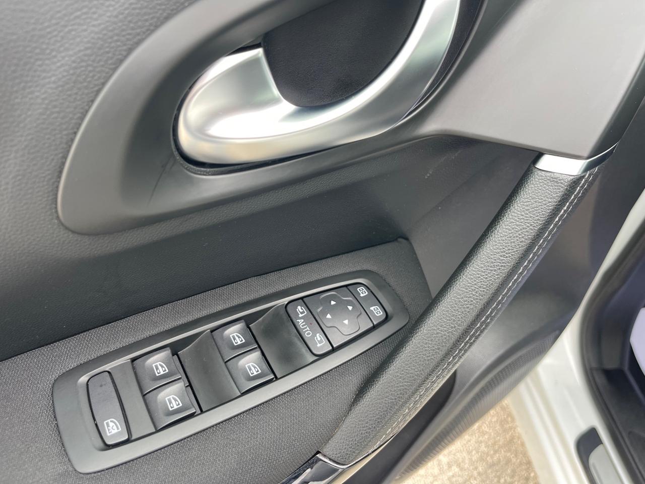 RENAULT KADJAR 1.5 DCI EDC FULL LED PERLATA MY22