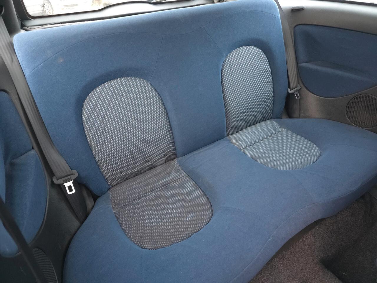 Lancia Ypsilon 1.2 16V Oro