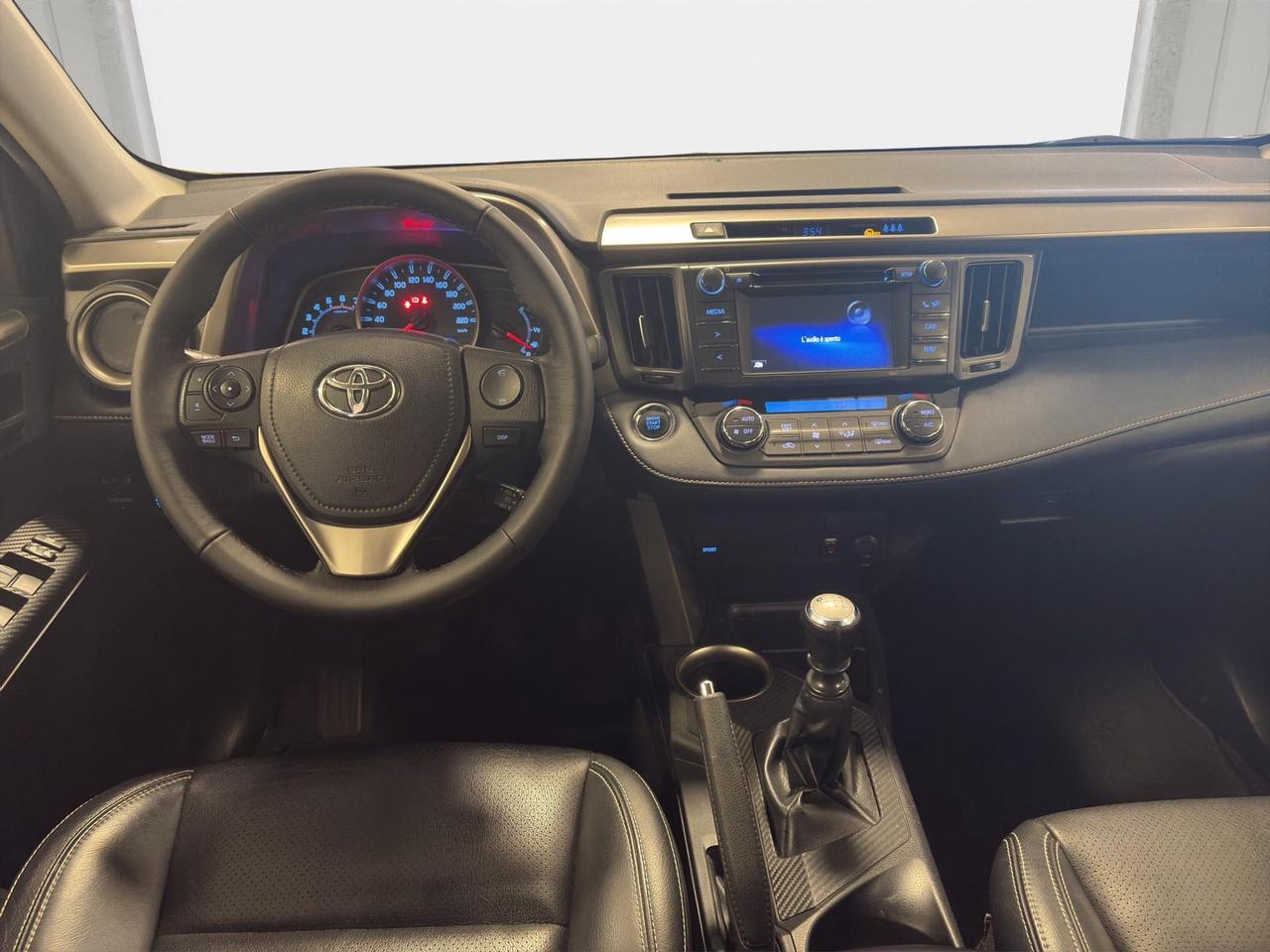 Toyota Rav4 2.0 d-4d Style White Edition 4wd