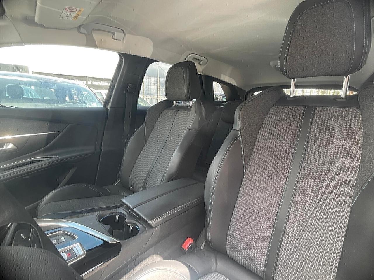 Peugeot 3008 Hybrid 225 e-EAT8 GT KM52000 FULL LED