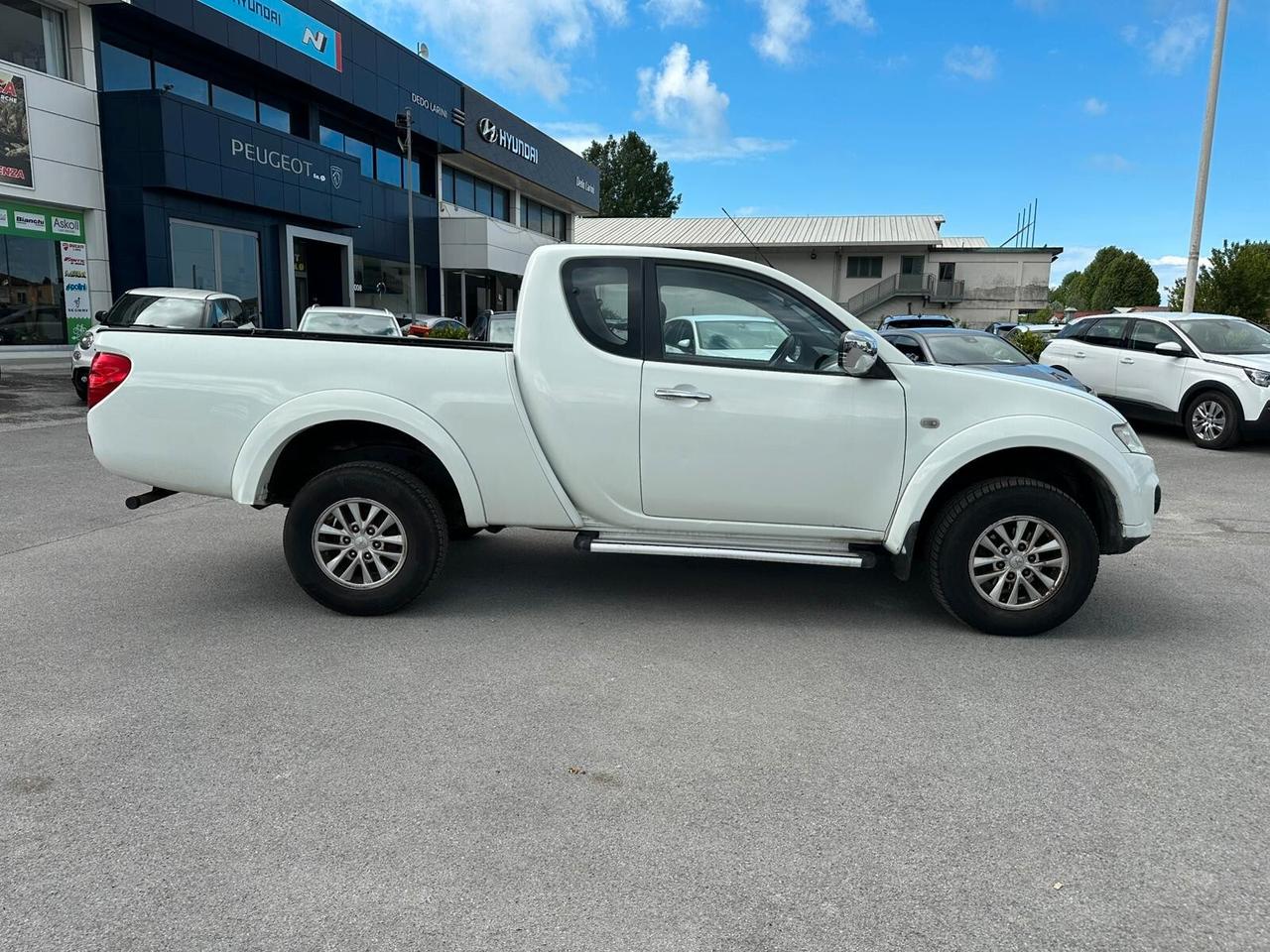 Mitsubishi L200 2.5 DI-D/136CV Club Cab Invite DPF