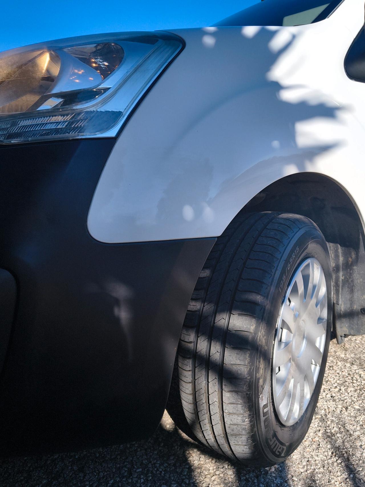 Citroen Berlingo BlueHDi 100 Van 3 posti Club