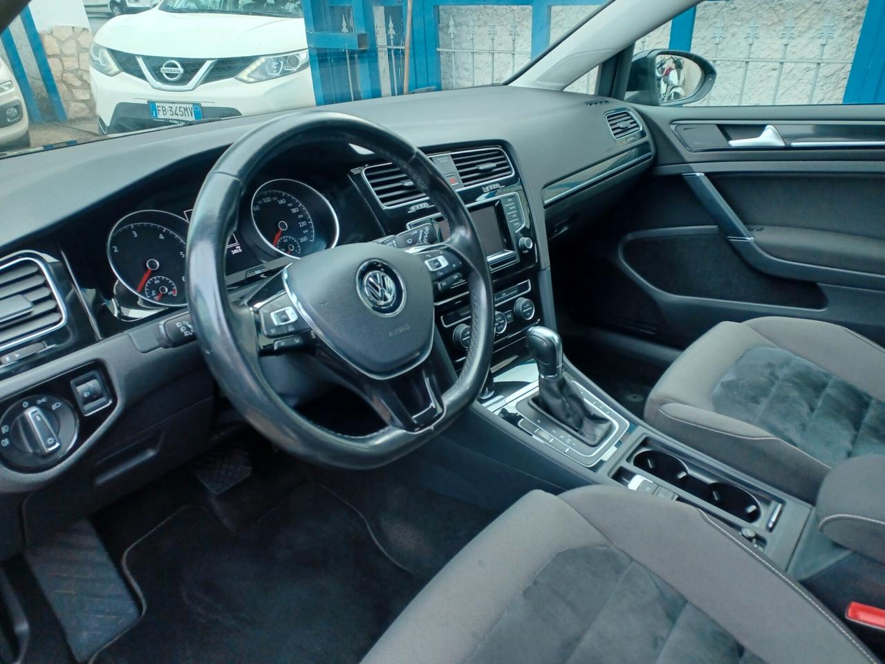 Volkswagen GOLF 1.6 TDI 110 CV DSG Highline