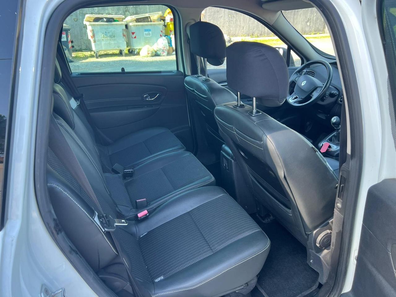 Renault Scenic Scénic XMod 1.5 dCi 2012