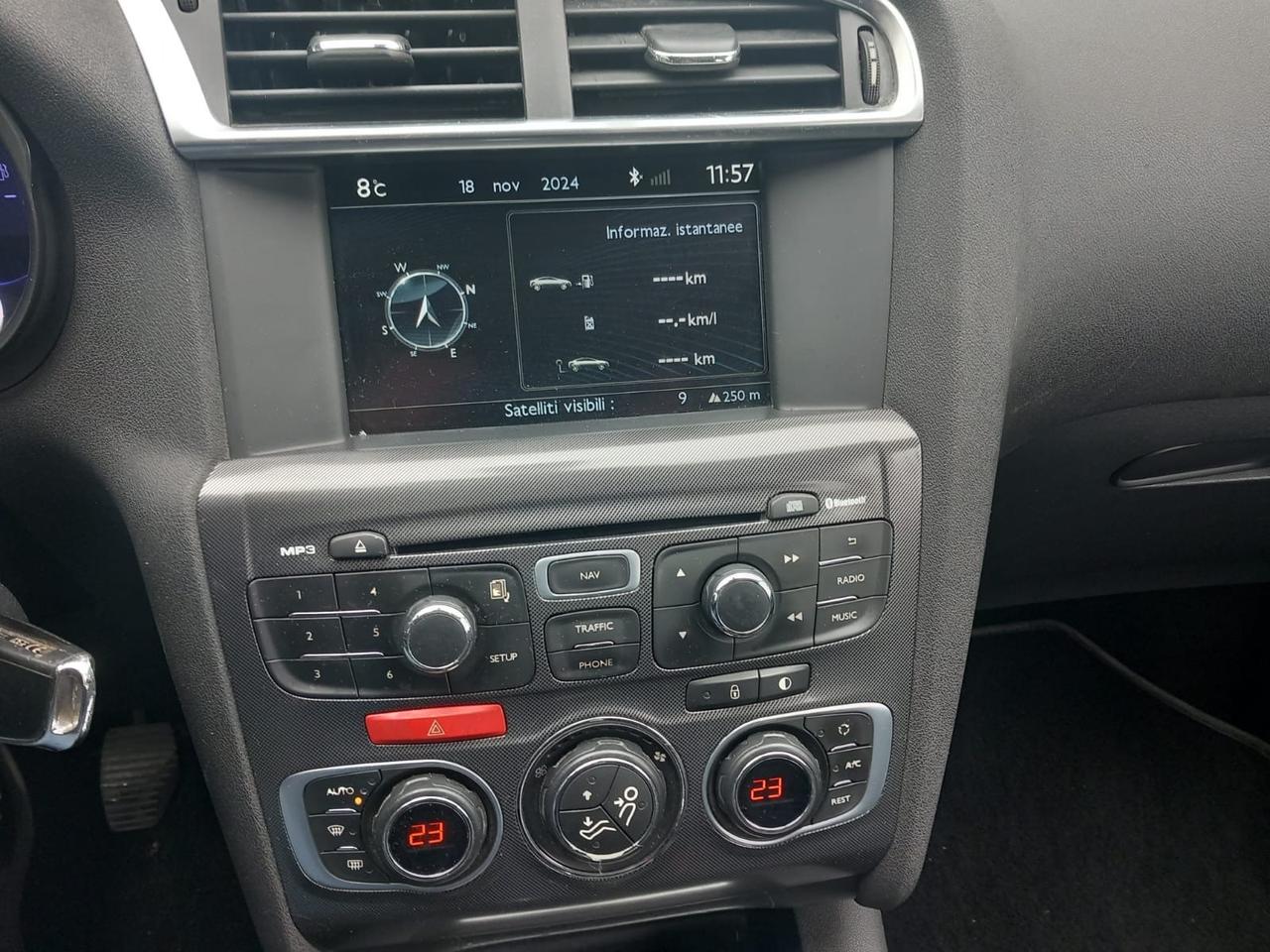 Citroen C4 1.4 VTi 95 Attraction