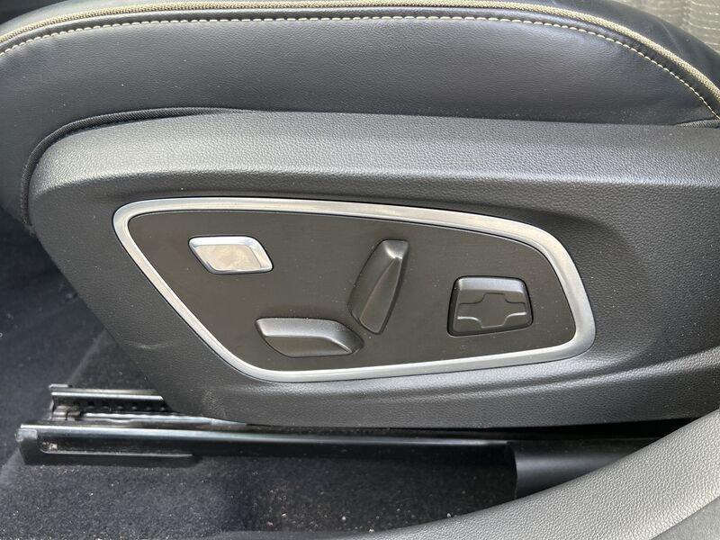 Renault Austral 2023 1.2 E-Tech full hybrid Iconic 200cv auto