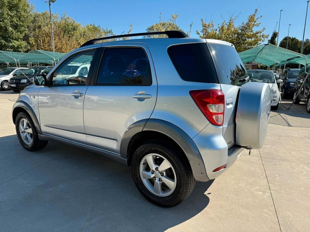 Daihatsu Terios 1.5 4wd O/F unico-propri 4X4