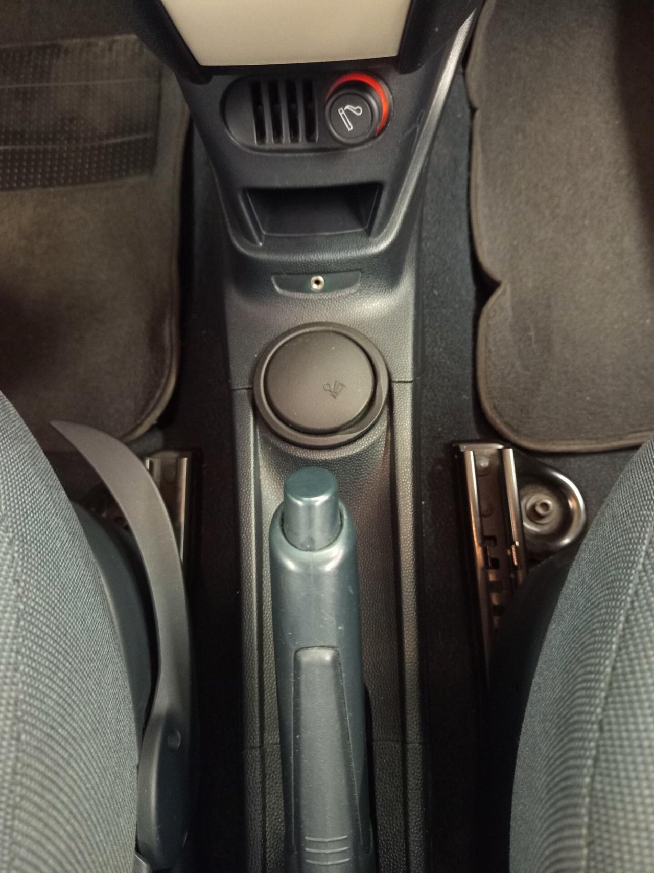 Ford Ka 1.2 benzina, 89 Mila chilometri ok neopatentati