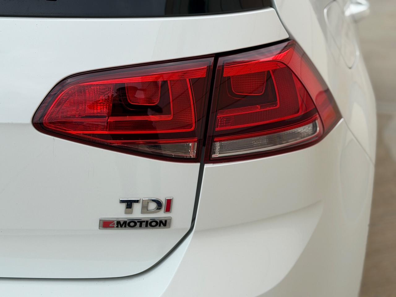 Volkswagen Golf 1.6 TDI 110 CV 4MOTION Highline 2016