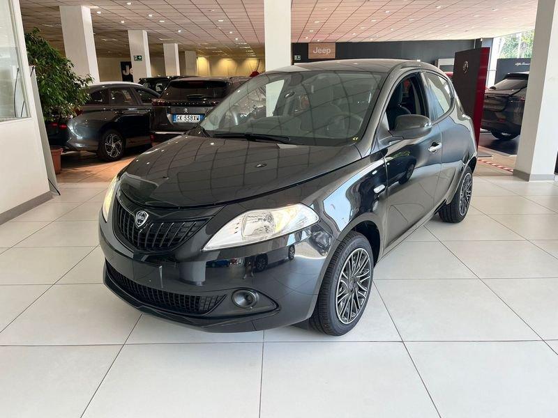 Lancia Ypsilon 1.0 FireFly 5 porte S&S Hybrid Platino