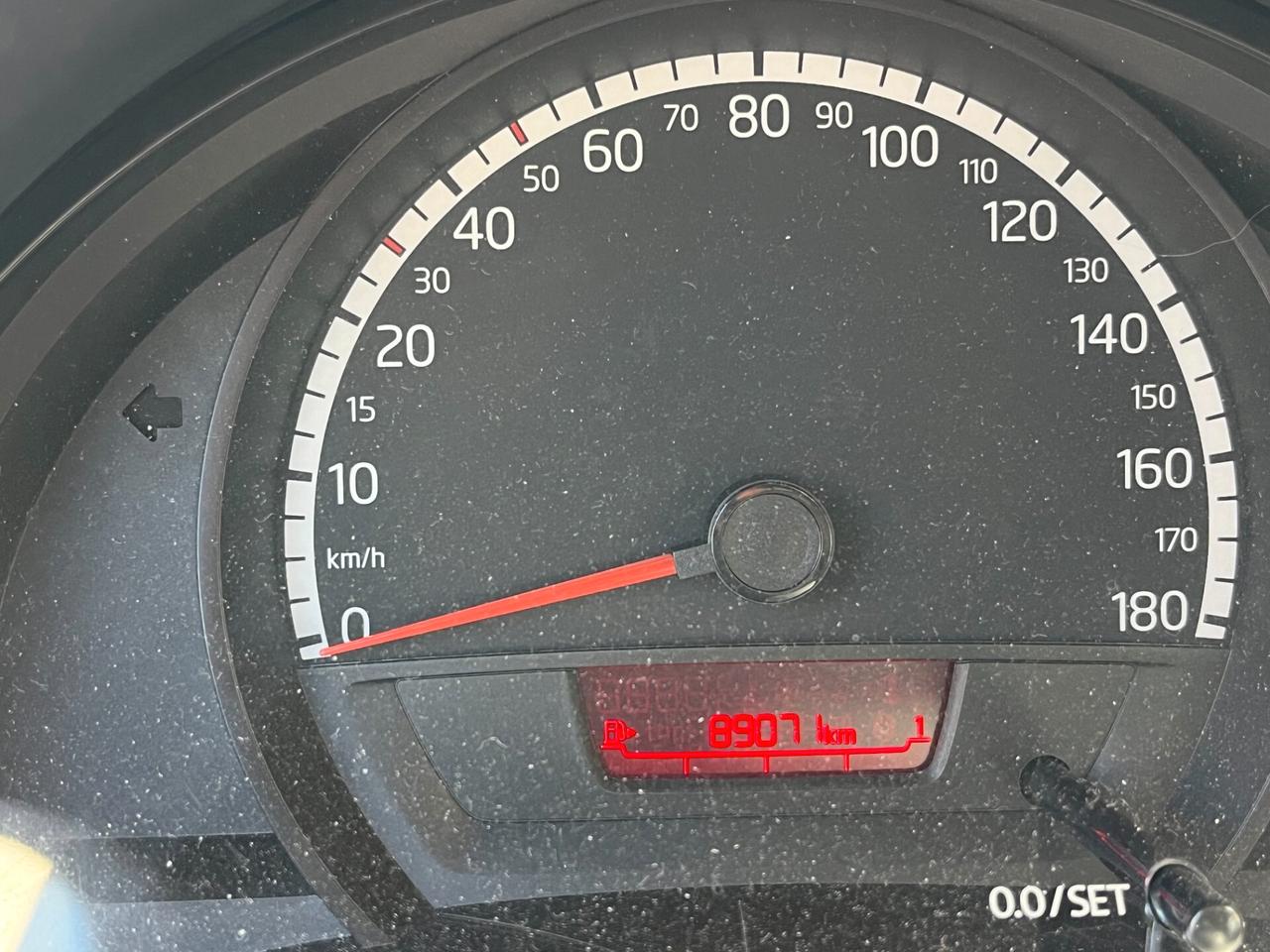 Volkswagen up! 1.0 BENZINA 5 PORTE DANNO LIEVE