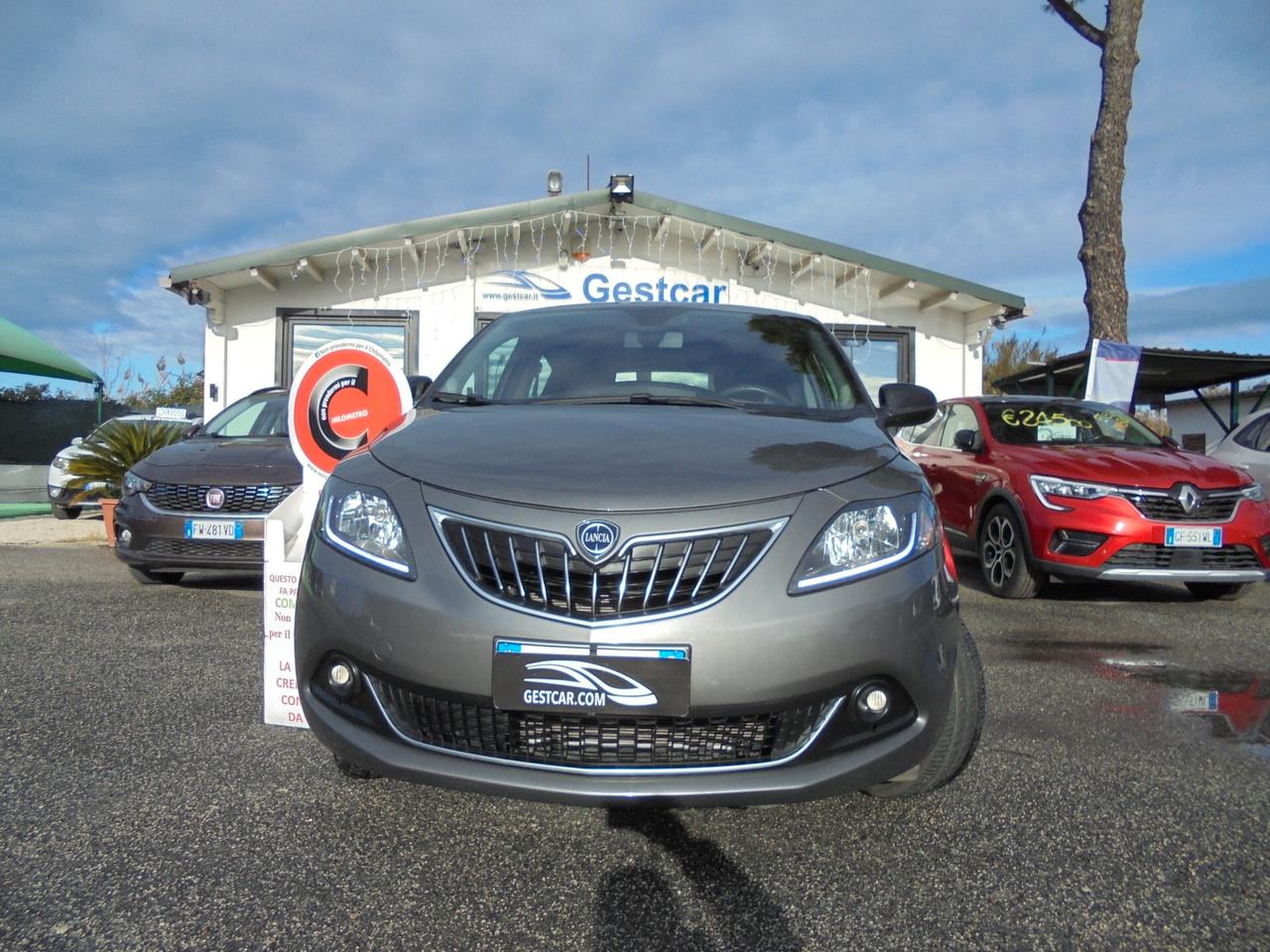 Lancia Ypsilon 1.0 FireFly 5 porte S&S Hybrid Ecochic Gold