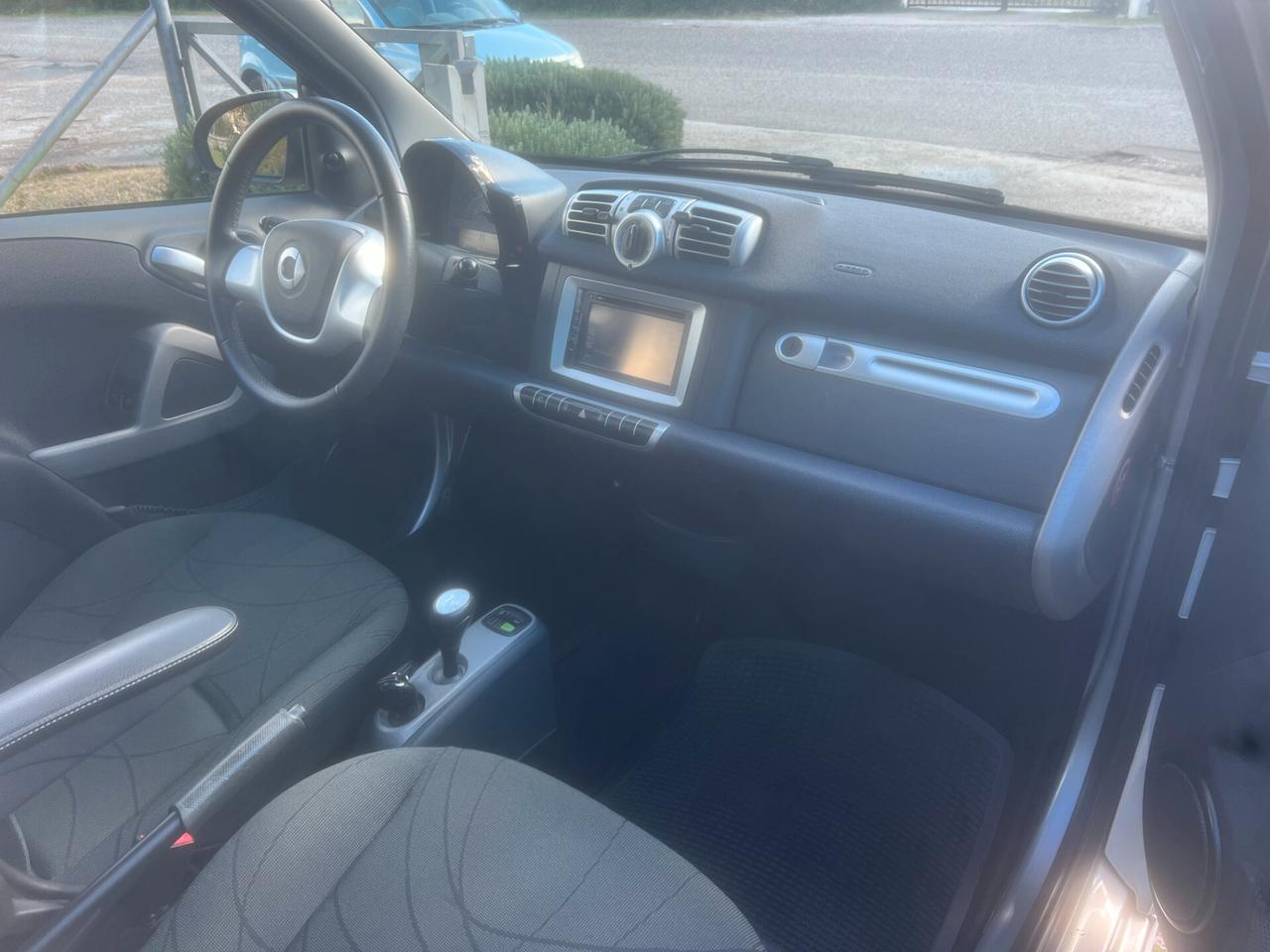 Smart ForTwo 1000 52kW MHD passion-2012