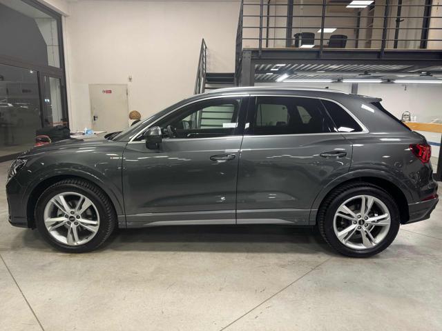 AUDI Q3 35 TDI S tronic S line Interiors