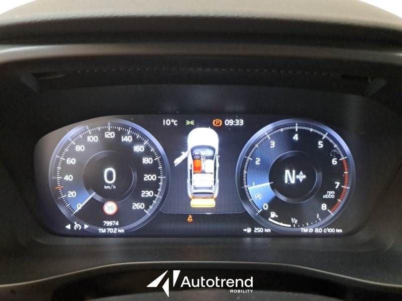 Volvo XC40 T2 129 CV NAVI LED Momentum Pro