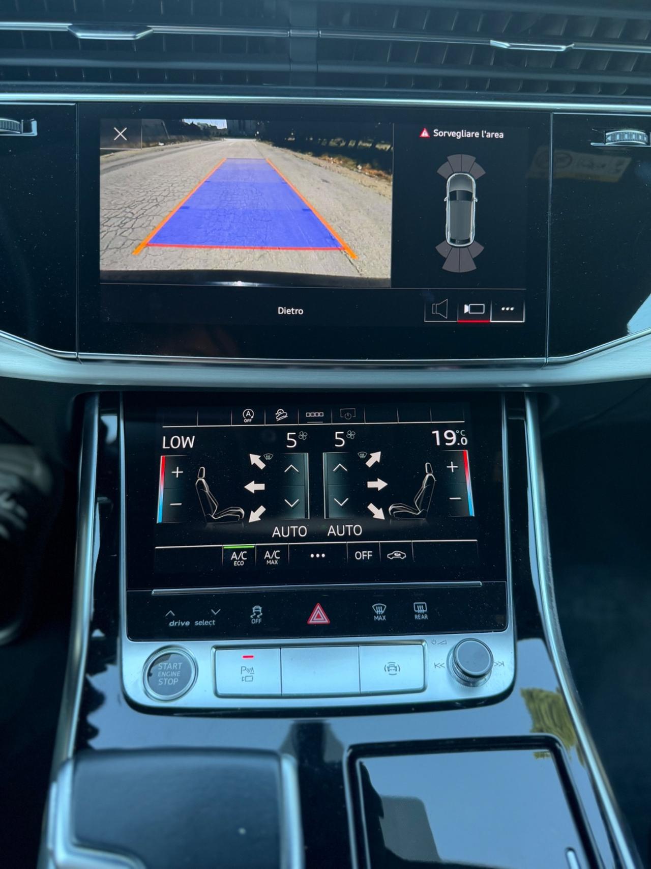 Audi Q8 50 TDI 286 CV quattro S-line identity BLACK