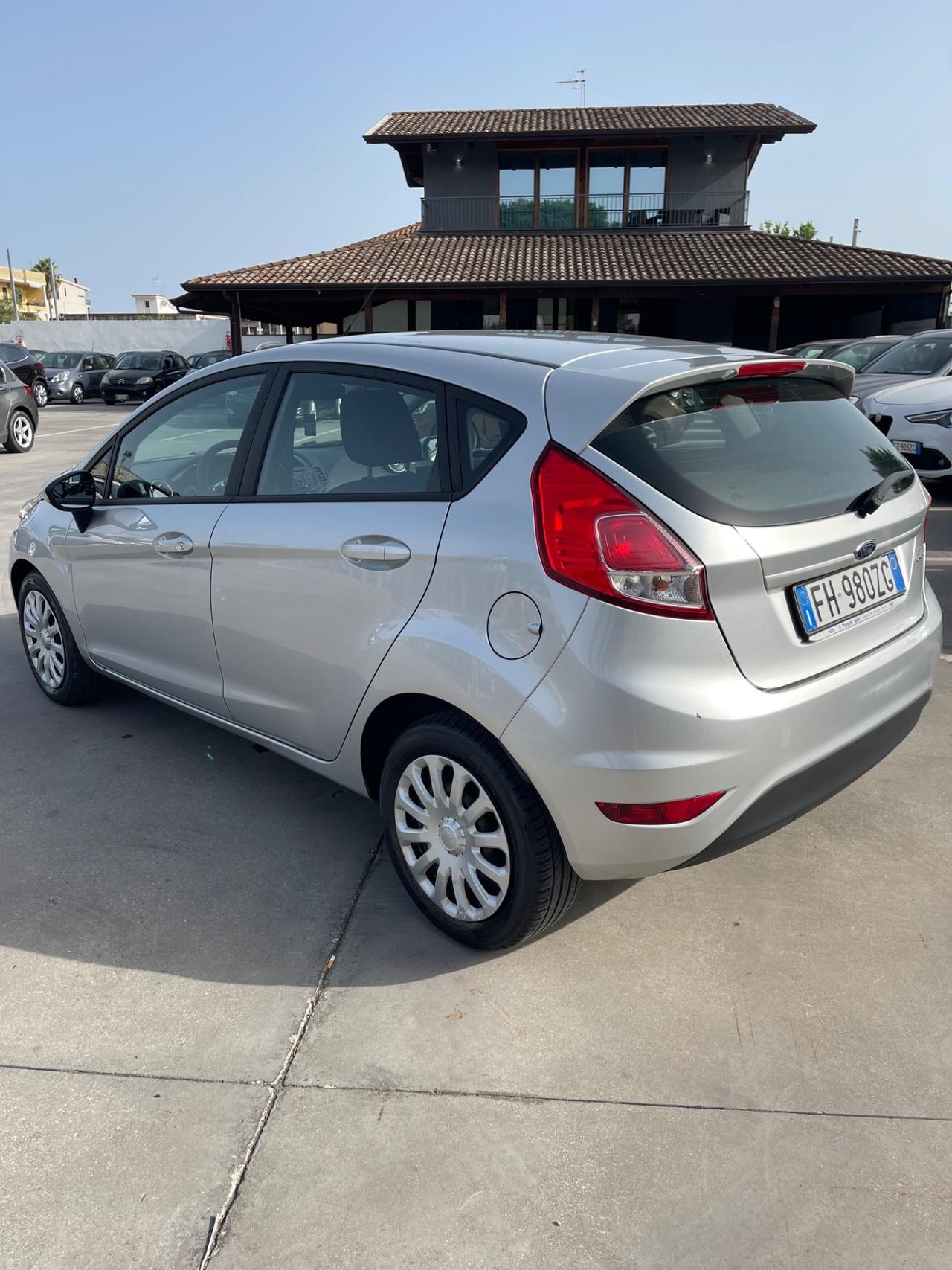 Ford Fiesta 1.4 5 porte GPL