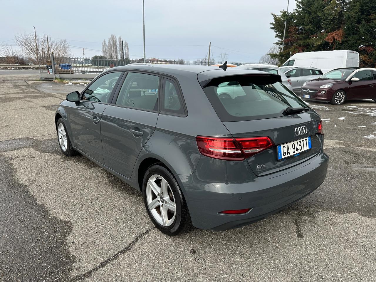 Audi A3 SPB 1.5 S-tron S-tronic Business - 2020
