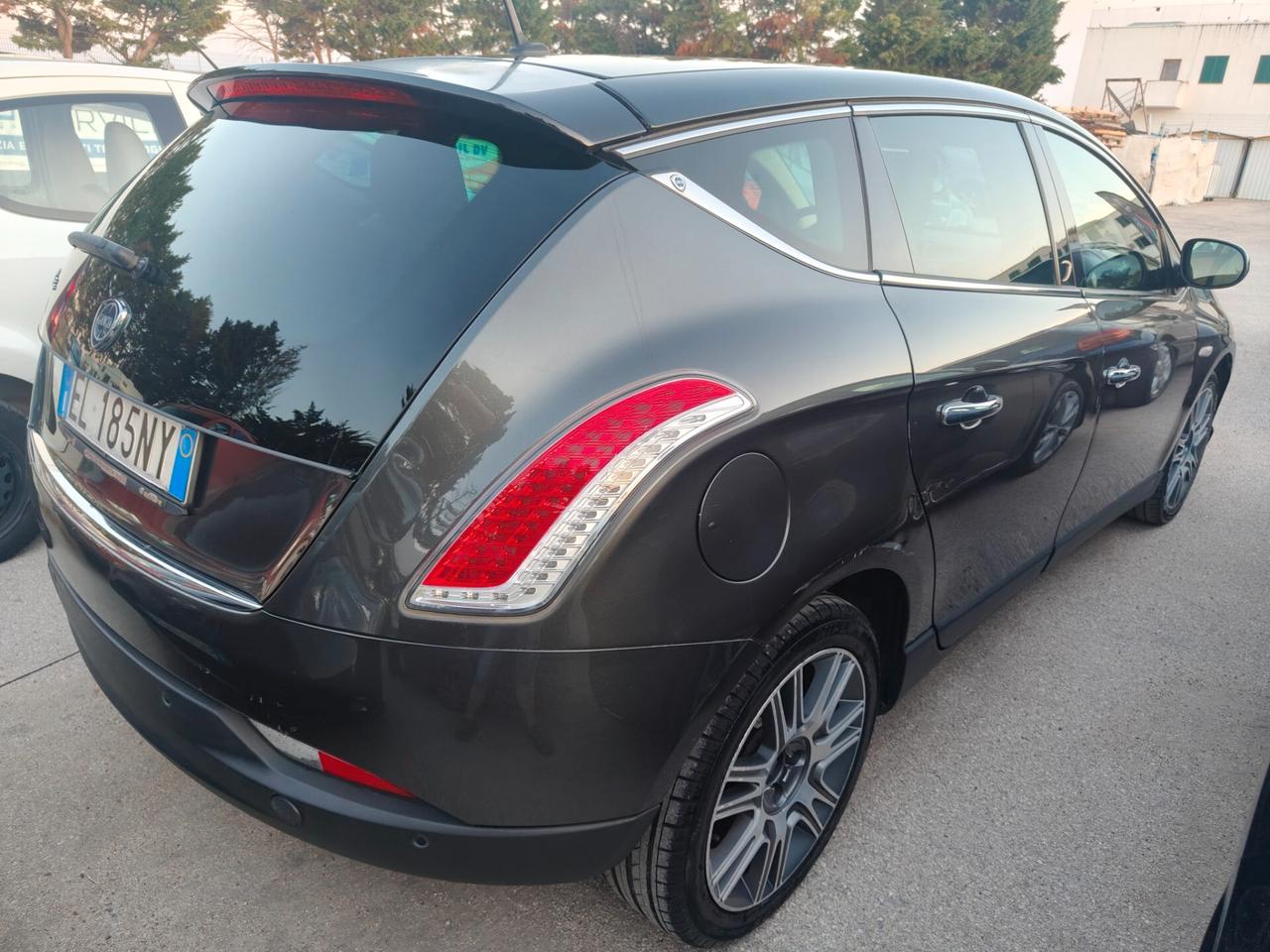 Lancia Delta 1.6 MJT DPF Selectronic Platinum
