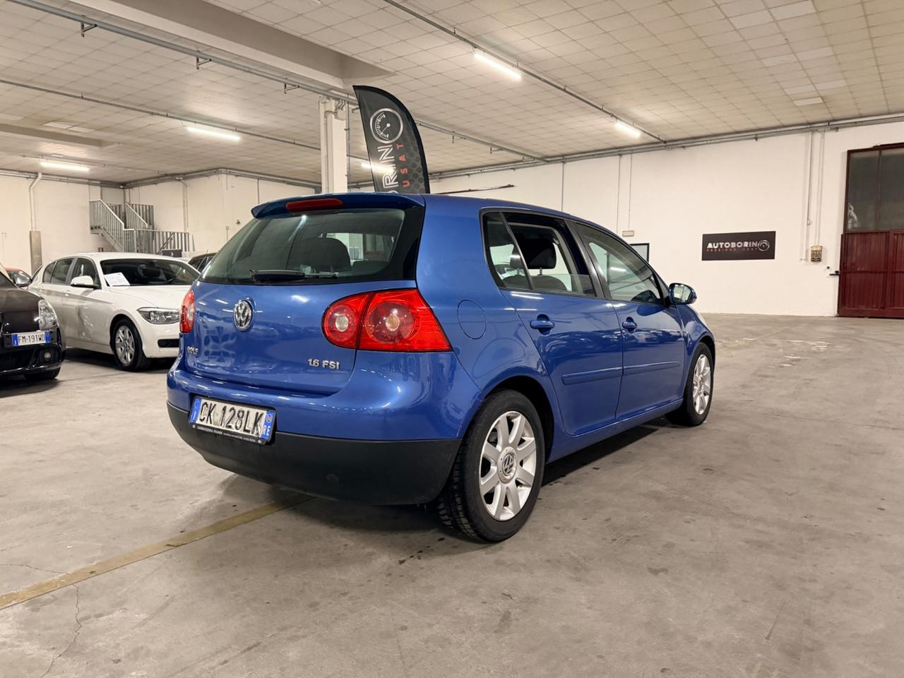 Volkswagen Golf 1.6 16V FSI 5p. Sportline