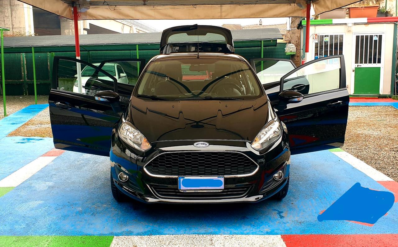 FORD FIESTA 1.4 BENZINA G.P.L DI CASA..ANNO 2017 EURO 6