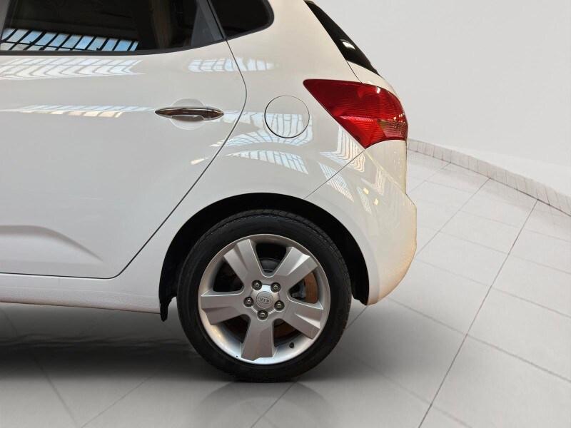 KIA Venga Venga 1.6 CVVT TX