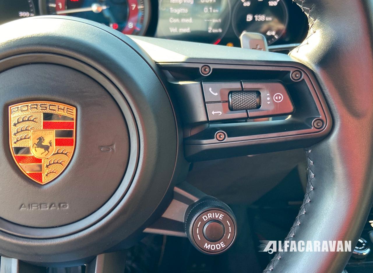 Porsche 911 992 Carrera 2 Coupe GTS auto