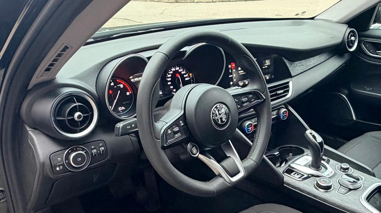 Alfa Romeo Giulia 2.2 Turbodiesel 160 CV AT8 Sprint