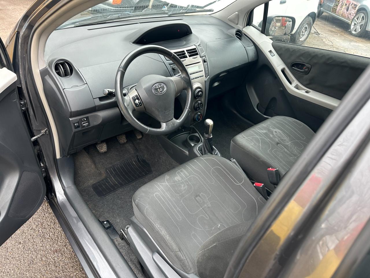 Toyota Yaris 1.0 Benzina (Garanzia 24 Mesi)