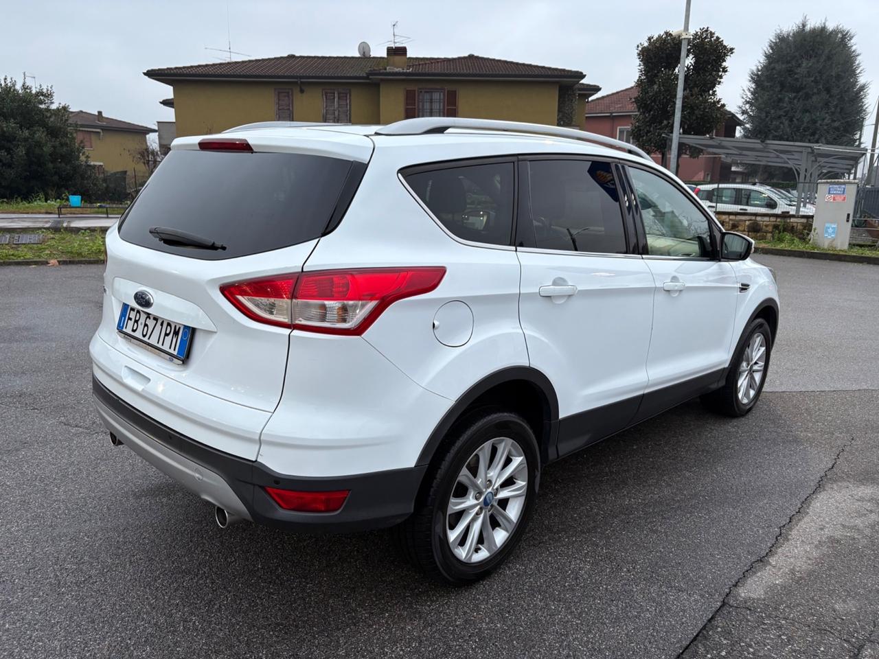 Ford Kuga 2.0 TDCI 150 CV S&S 4WD Powershift Titanium